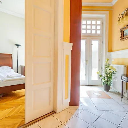 Casa Vacations Apartment Budapest